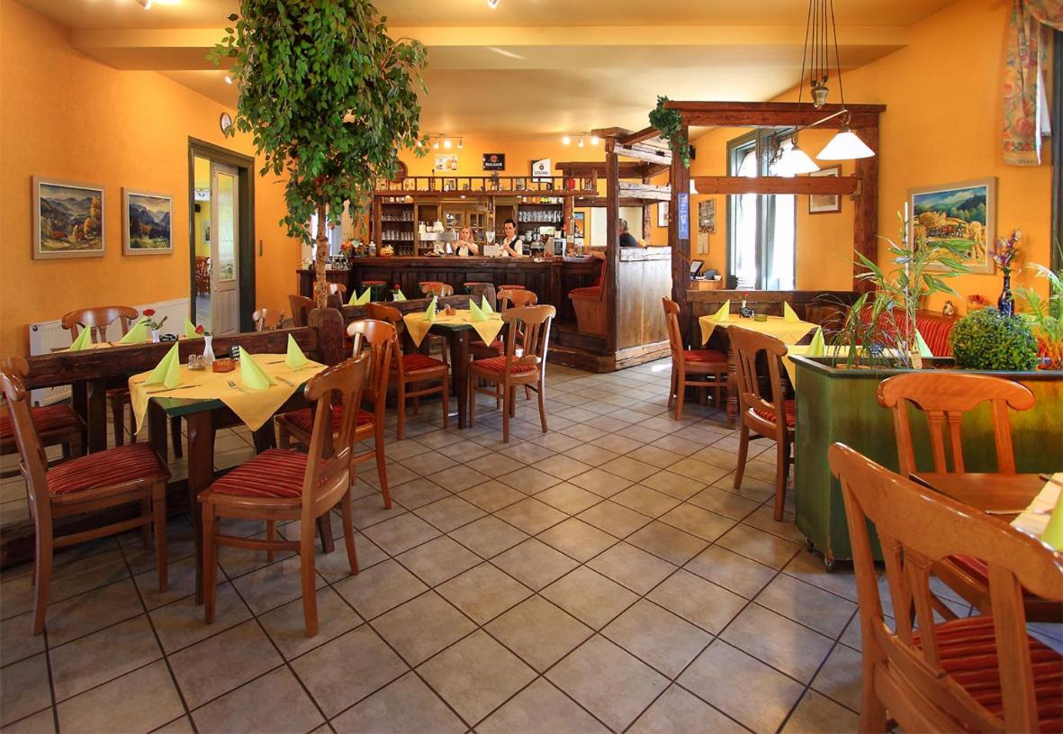 Gaststaette Und Pension Felsenthal Tabarz Rum bild